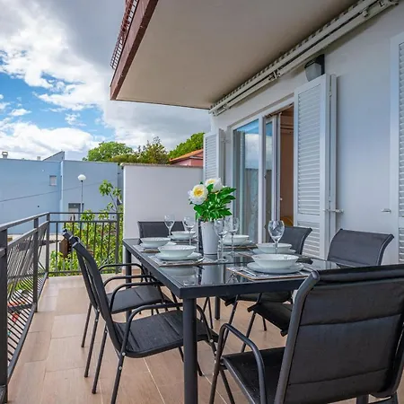 Apartmani Jasminka Dramalj Exterior photo